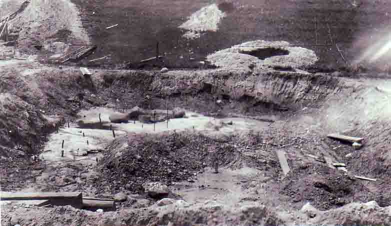 1924 Settling tank exposed rock looking west